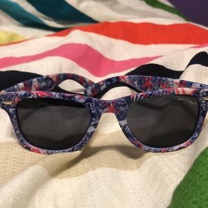 Very gently used sunglasses
